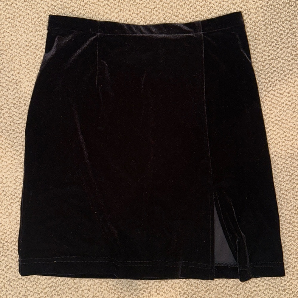 Black Vintage 2000s Velvet Mini Skirt